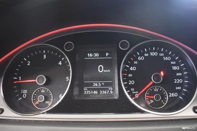 Volkswagen Passat 2013, photo 5/10