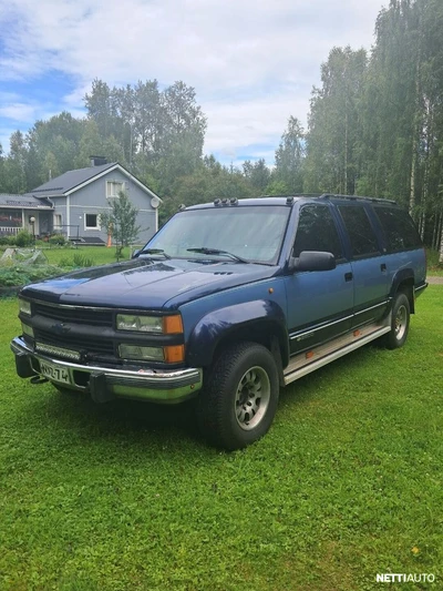 Chevrolet Suburban 2500 1994, kuva 1/17