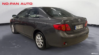 Toyota Corolla 2010, photo 3/19