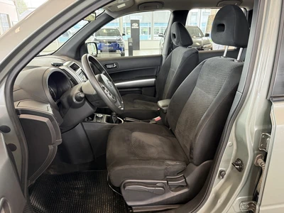 Nissan X-Trail 2,0 dCi Low XE 6M/T 4x4 2011, kuva 5/10
