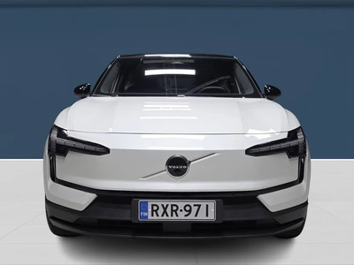 Volvo EX30 Twin Performance Ultra 2026, photo 2/16