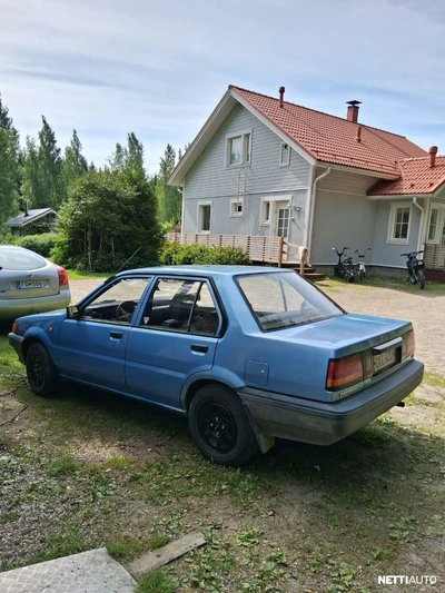 Nissan Sunny Nissan synny 1,3 1987, kuva 4/6
