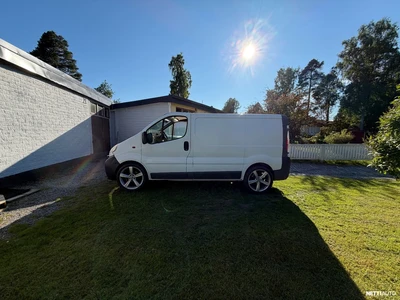 Opel Vivaro 2006, kuva 2/10