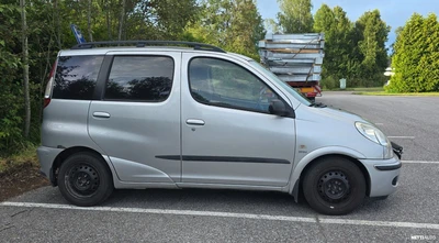 Toyota Yaris Verso 2003, kuva 3/10