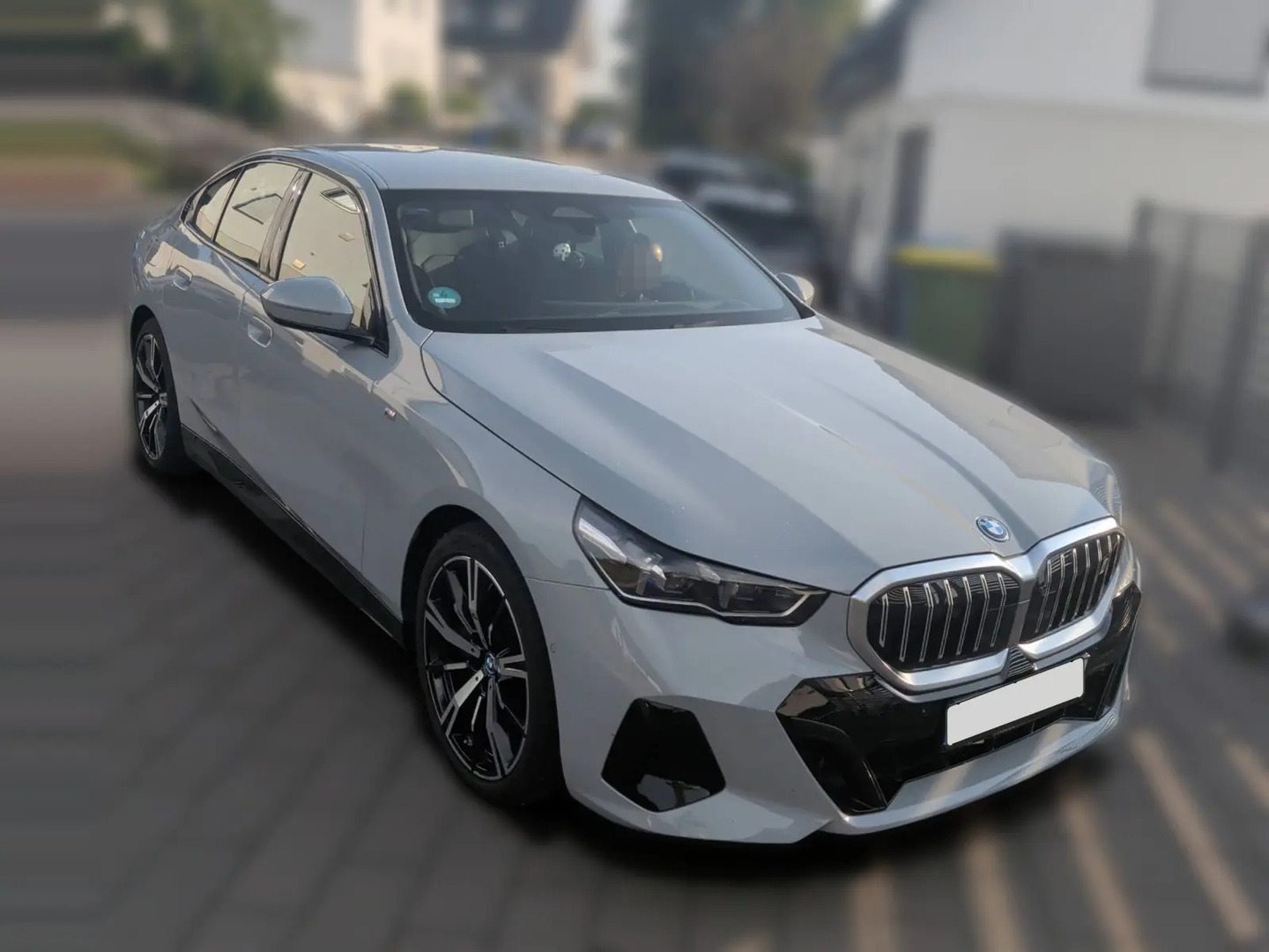 BMW i5