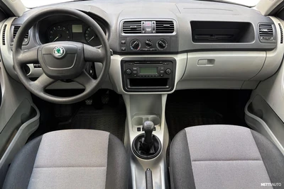 Skoda Fabia 1,2 TSI 85 Classic 2010, photo 7/23