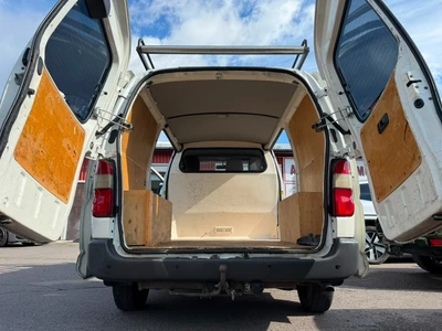 Toyota Hiace LYHYT, ILMASTOITU. 2+2+2 2007, kuva 5/16