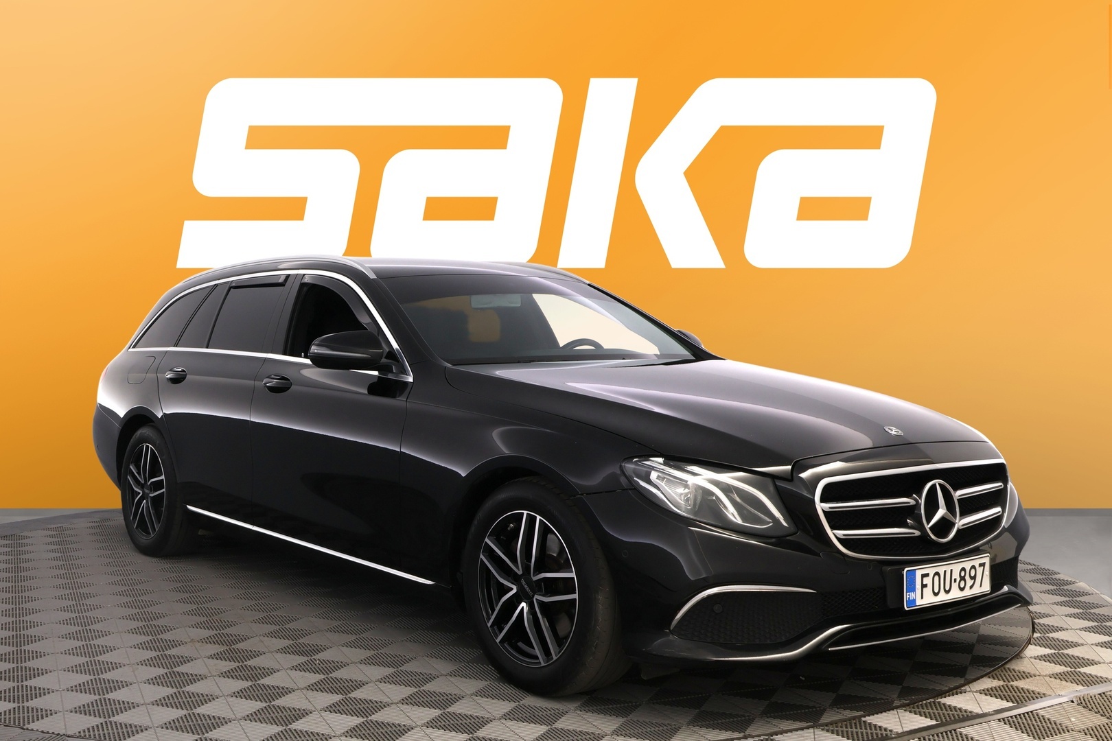 Mercedes-Benz E
