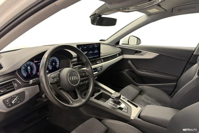 Audi A4 2023, photo 6/31