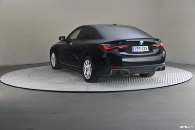 BMW i4 eDrive40 Charged Plus 2023, photo 2/10
