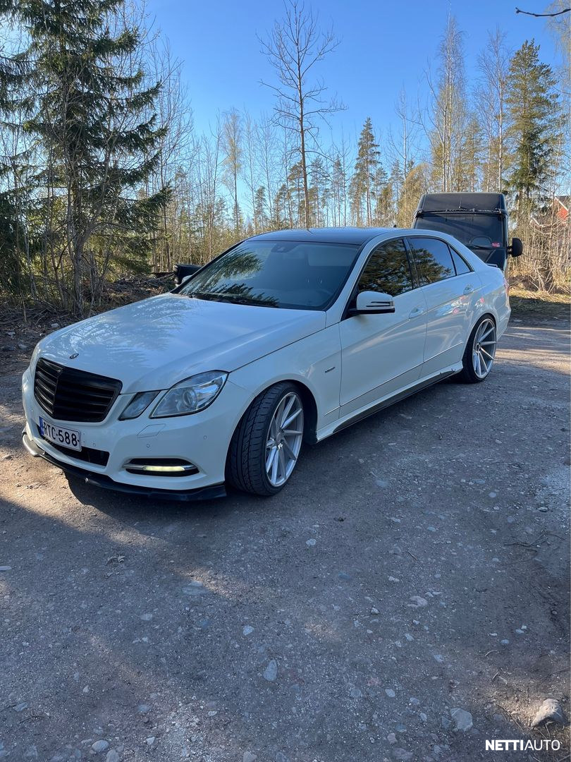Mercedes-Benz E