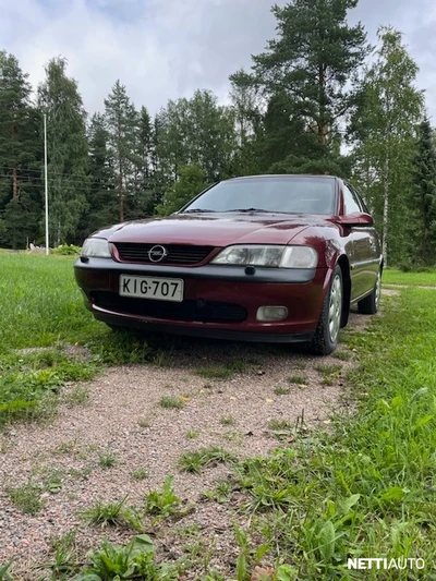 Opel Vectra 1,8i 16V GL 5d 1997, kuva 2/8