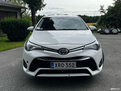 Toyota Avensis 2016, photo 2/24