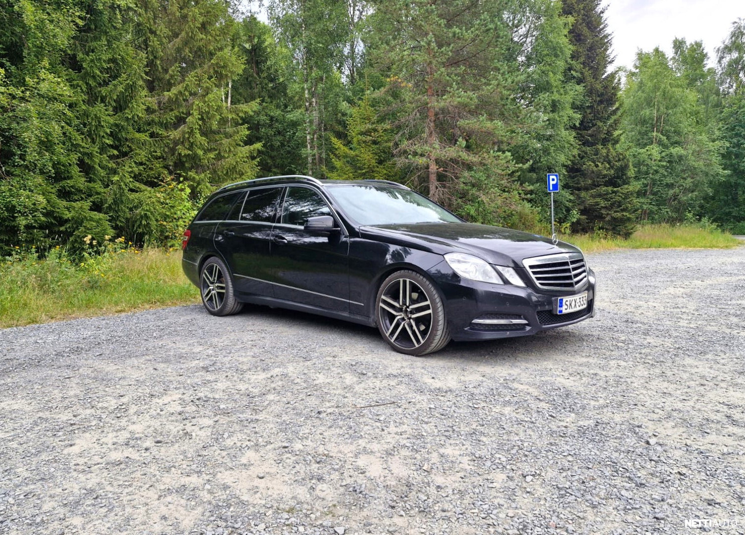 Mercedes-Benz E