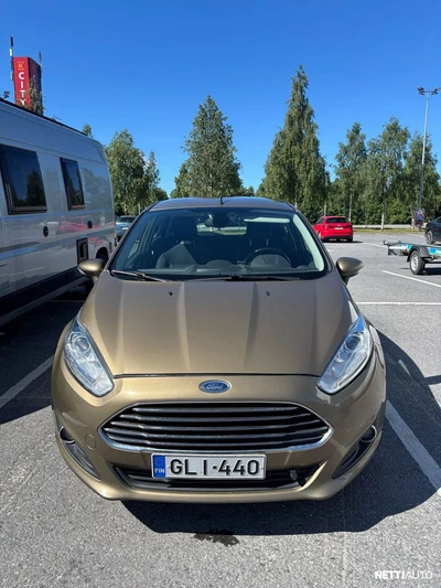 Ford Fiesta 2013, photo 6/14