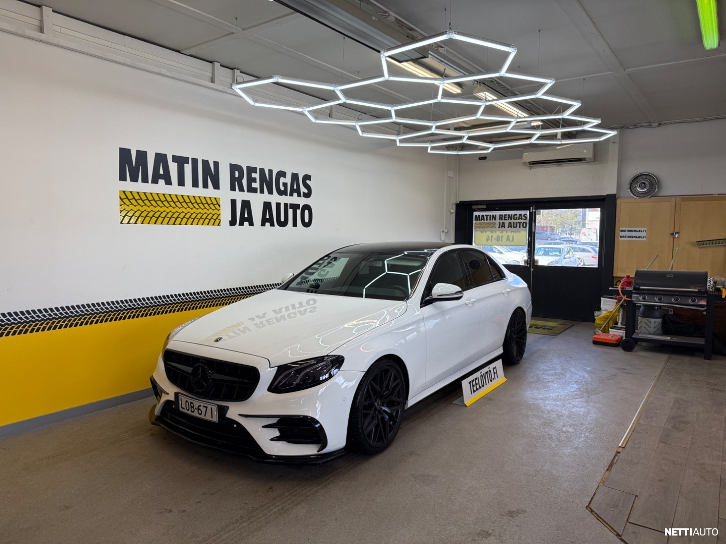 Mercedes-Benz E
