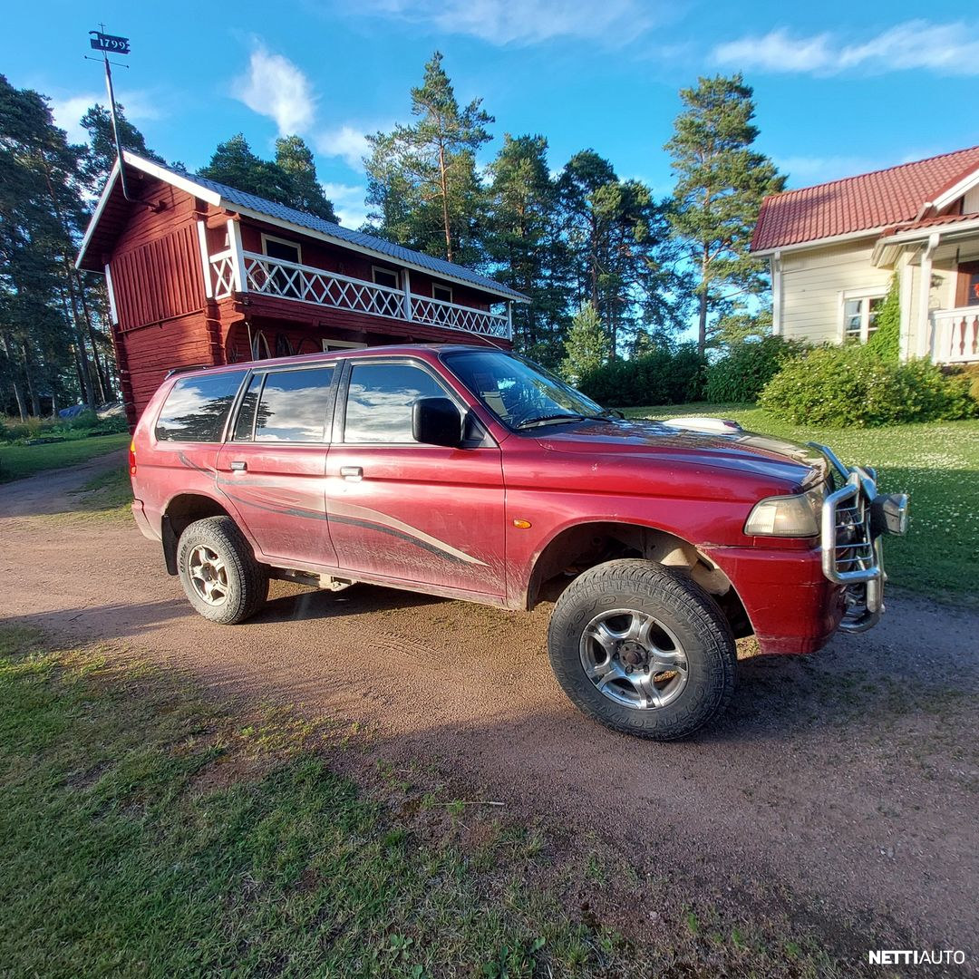 Mitsubishi Pajero Sport