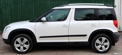 Skoda Yeti 2,0 TDI 4x4 Adventure 2010, photo 2/19