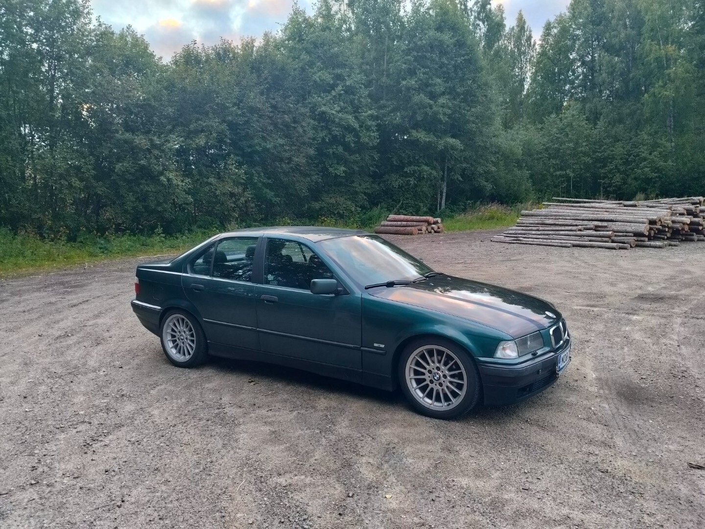 BMW 320