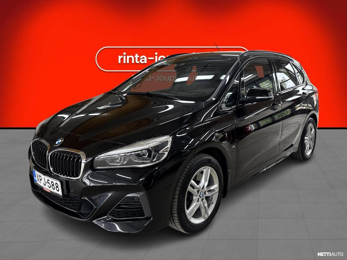 BMW 225