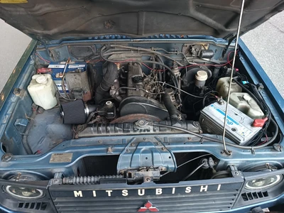 Mitsubishi Pajero 1990, kuva 5/8