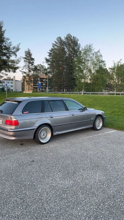BMW 523 2000, kuva 2/14