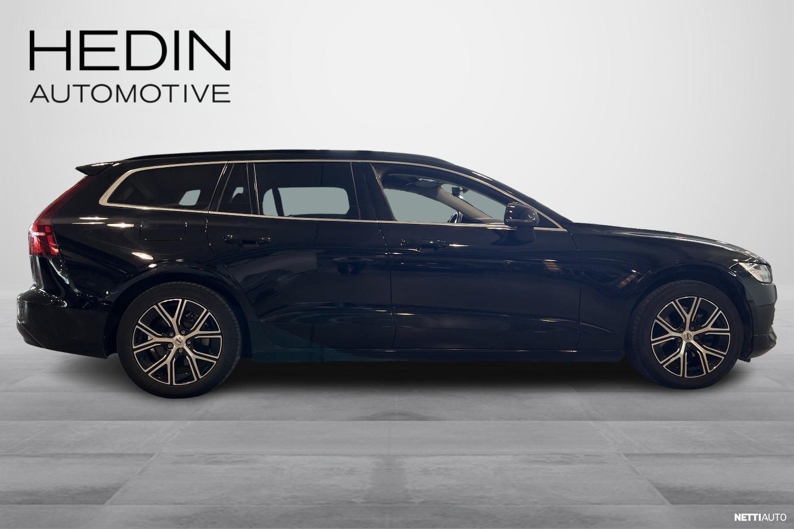 Volvo V60 2022, photo 6/26