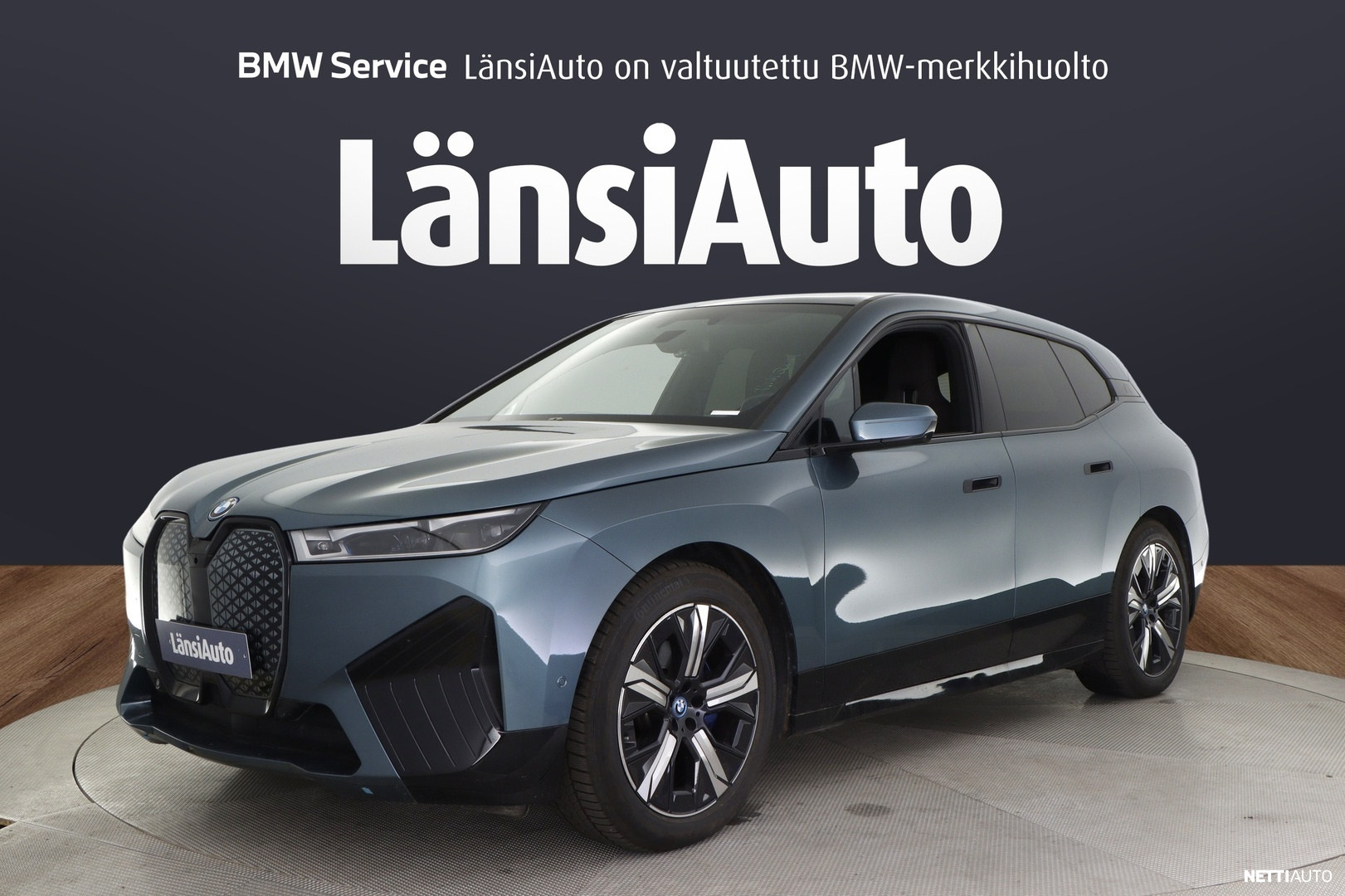 BMW iX