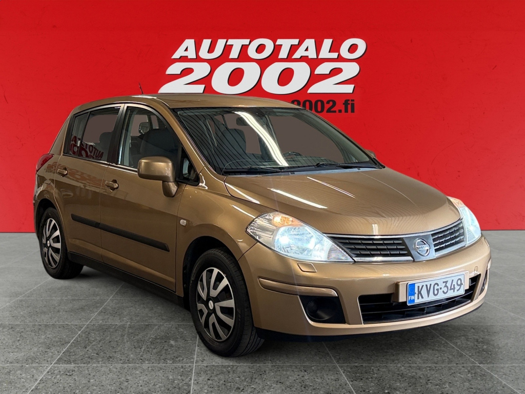 Nissan Tiida