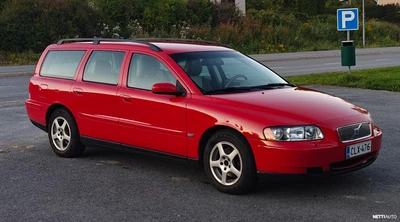 Volvo V70 2004, photo 4/13