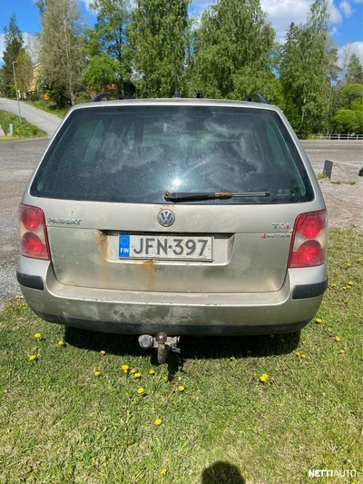 Volkswagen Passat 2004, photo 5/8