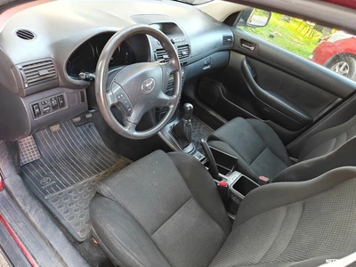 Toyota Avensis 2005, kuva 7/8