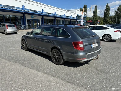 Skoda Superb 2014, photo 3/5