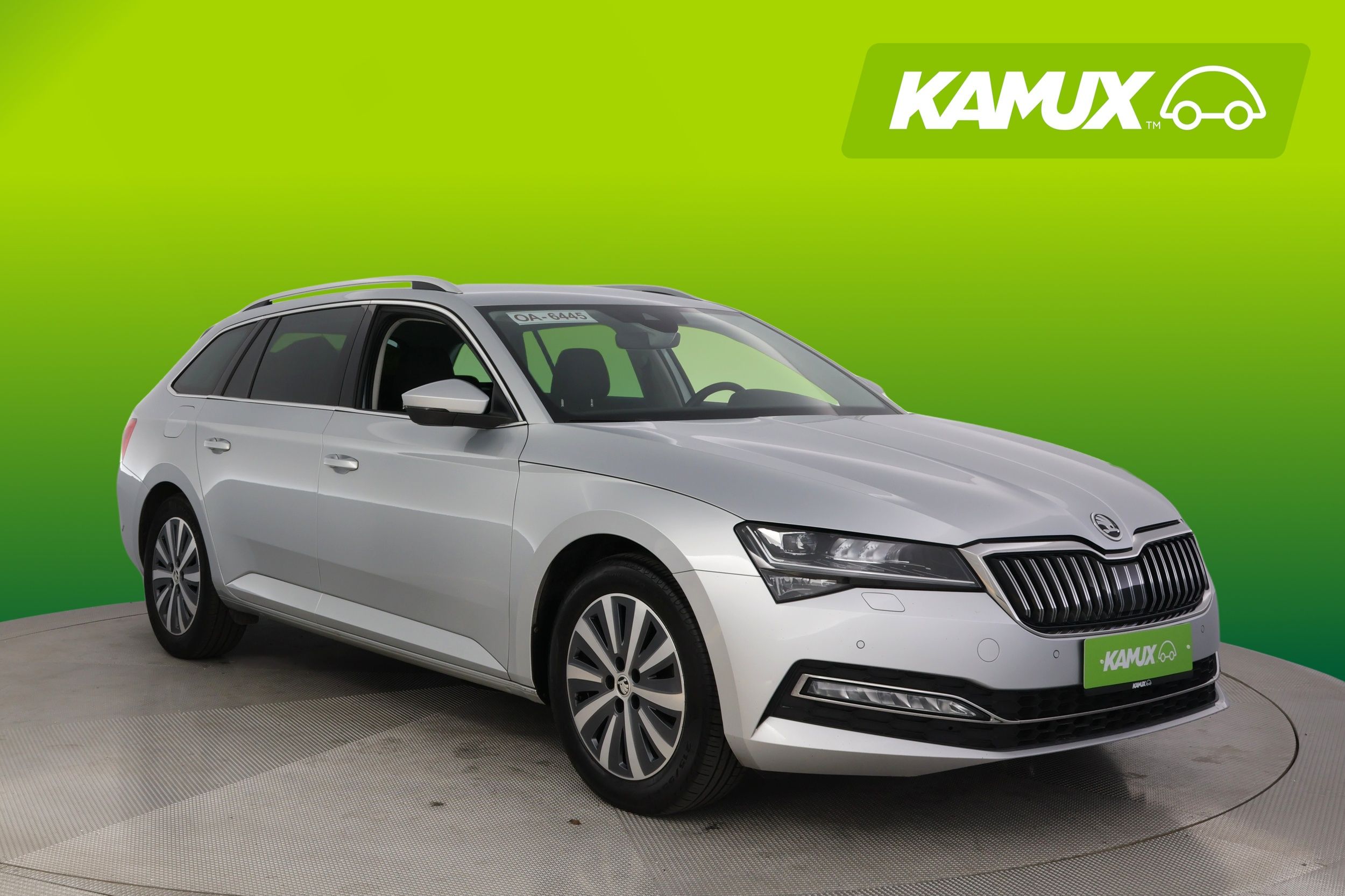 Skoda Superb Combi 2.0 TDI Style DSG * Juuri Huollettu *