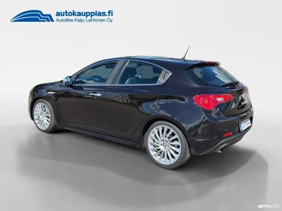 Alfa Romeo Giulietta 2011, kuva 3/15
