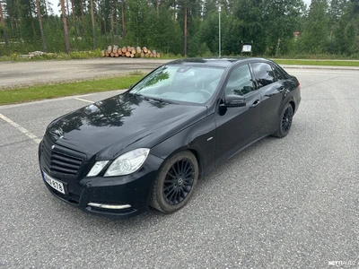 Mercedes-Benz E 2011, photo 1/9