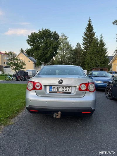 Volkswagen Jetta 2008, photo 6/15
