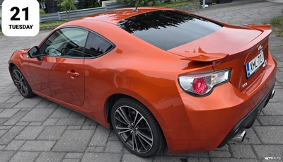 Toyota GT86 2,0 Boxer A/T 2012, kuva 6/18