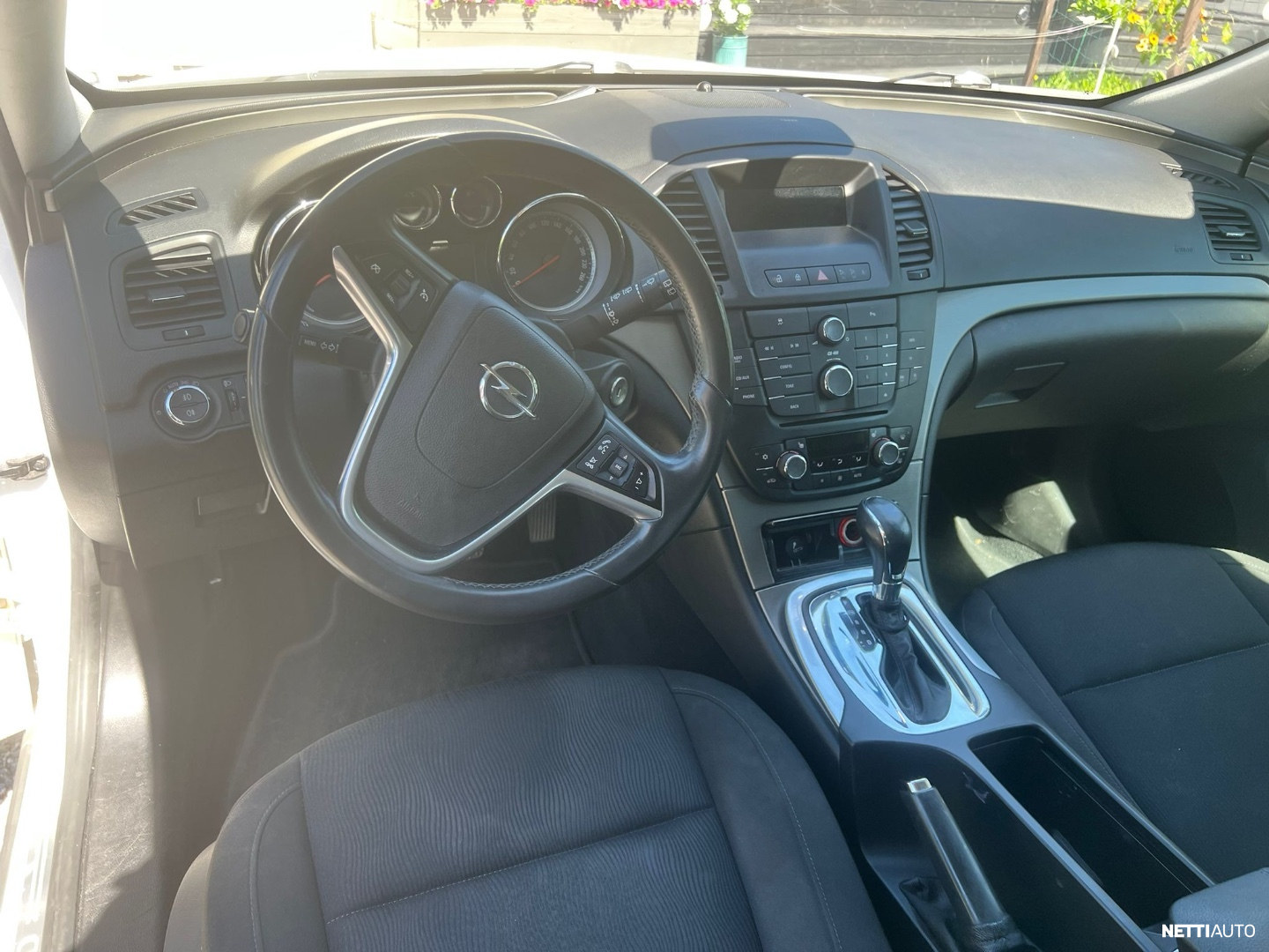 Opel Insignia 2012, photo 8/8