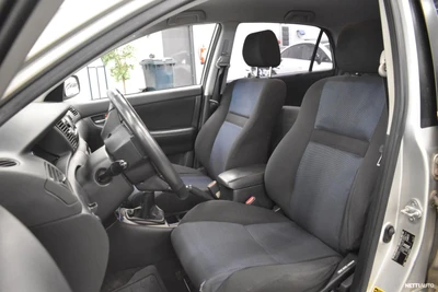 Toyota Corolla 2005, kuva 6/26