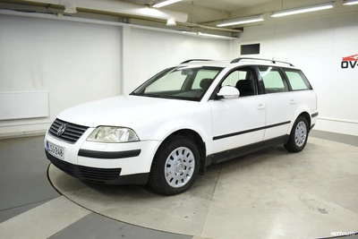 Volkswagen Passat 2004, photo 3/15