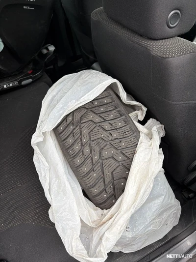 Volkswagen Passat 2005, photo 8/8