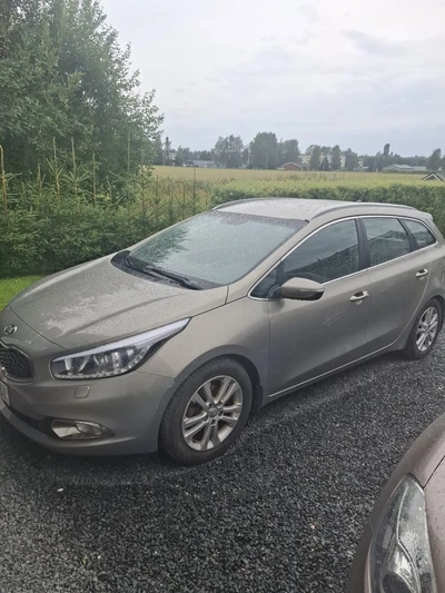 Kia Ceed 1,6 EX SW DCT A/T 2013, kuva 2/11
