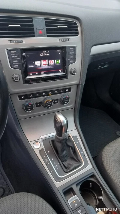 Volkswagen Golf 2015, photo 7/22