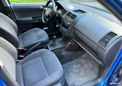 Volkswagen Polo Comfortline 1,4 55 kW 4d 2005, photo 6/10