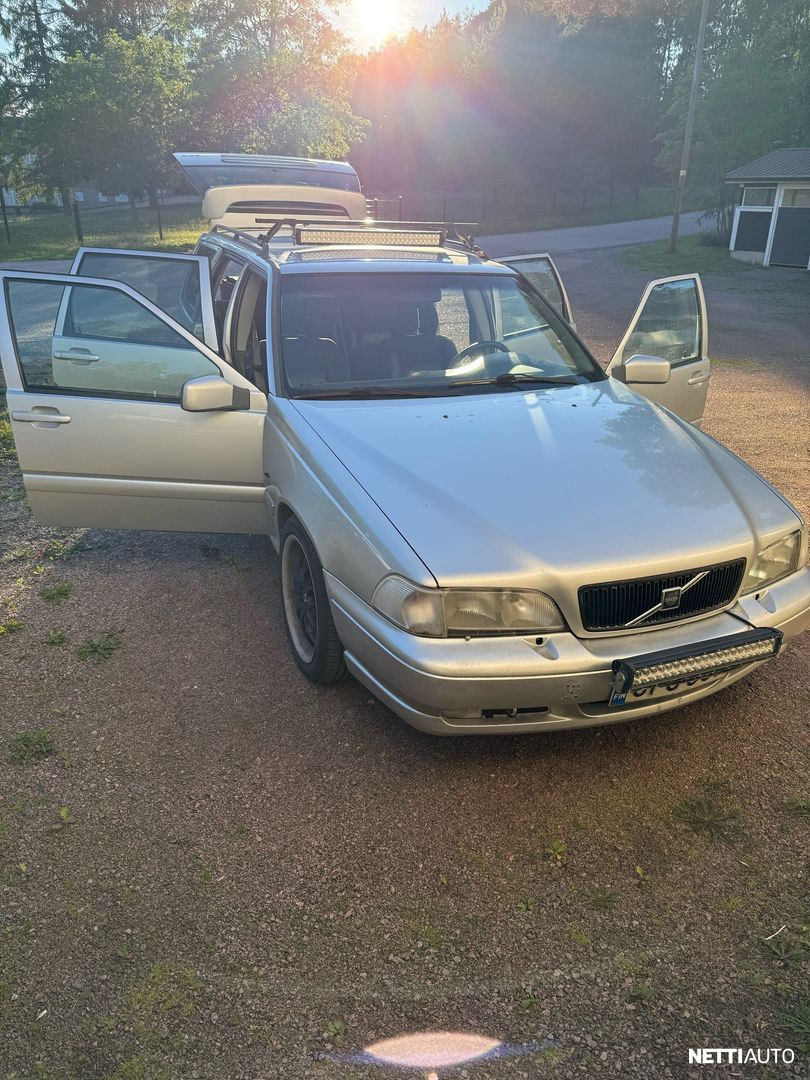 Volvo V70