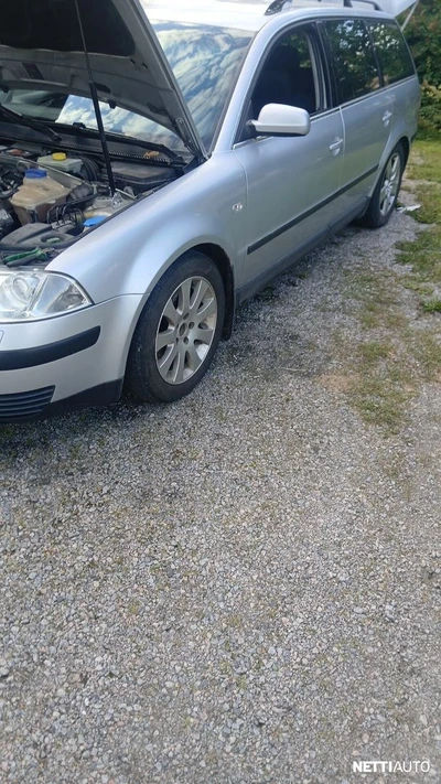 Volkswagen Passat 2003, photo 2/10