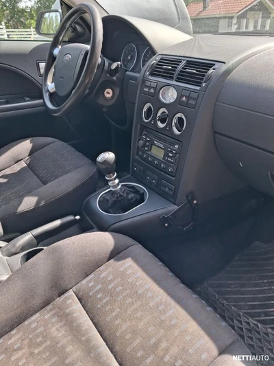 Ford Mondeo 2001, photo 4/7