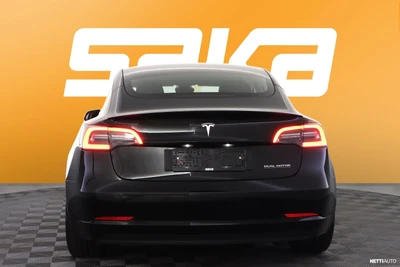 Tesla Model 3 Performance 2022, photo 7/28