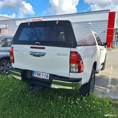 Toyota Hilux Extra Cab 4WD 2,4D Active 2023, photo 3/4
